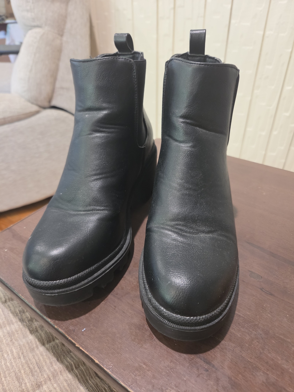 Women's Black Platform Chelsea Ankle Boots. Very Good Condition